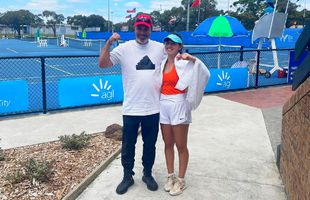 Își face majoratul la Melbourne » Cine e jucătoarea din România care leagă victoriile la Australian Open: „Cel mai bun cadou de ziua ei. A muncit mult să fie acolo”