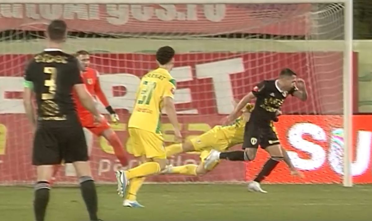 „Dacă nici ăsta nu e penalty...” » Decizie de neînțeles la Mioveni: nici reluările nu l-au convins!