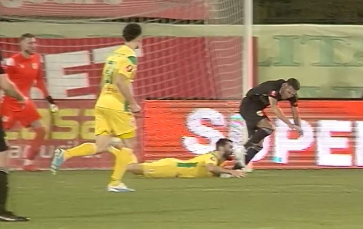 „Dacă nici ăsta nu e penalty...” » Decizie de neînțeles la Mioveni: nici reluările nu l-au convins!