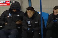 Imagini inedite la CSU Craiova » Antrenor cu căști și jucător pe telefon + Reacție ironică în studio: „Mi se pare foarte interesat de meci”