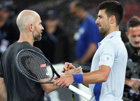 Novak Djokovic își continuă drumul către un nou Grand Slam » Victorie fără emoții în „optimi” la Australian Open