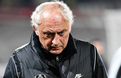 Situație explozivă la CFR Cluj » Varga, plin de nervi după 0-1 cu Botoșani: ce se întâmplă cu Mandorlini