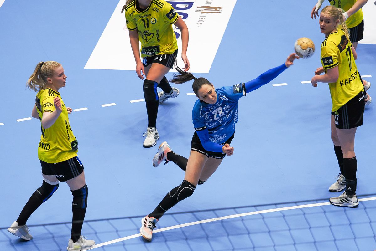 CSM București - Savehof » Victorie fără emoții pentru „Tigroaice”