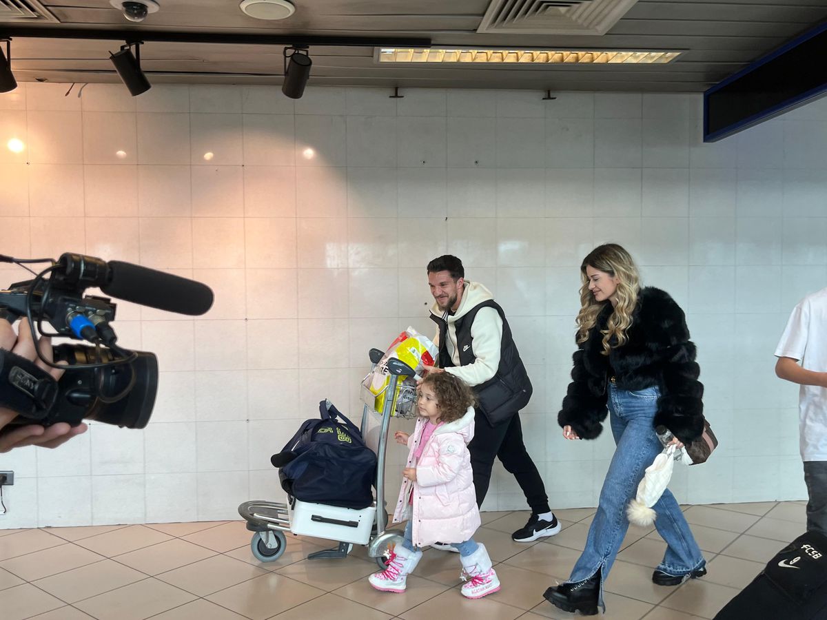 FCSB a revenit în țară » Jucătorii, așteptați de partenere la aeroport