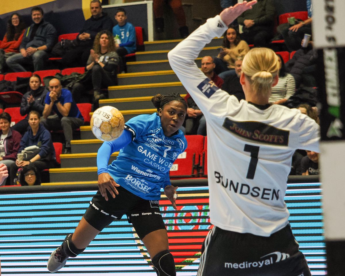 CSM București - Savehof