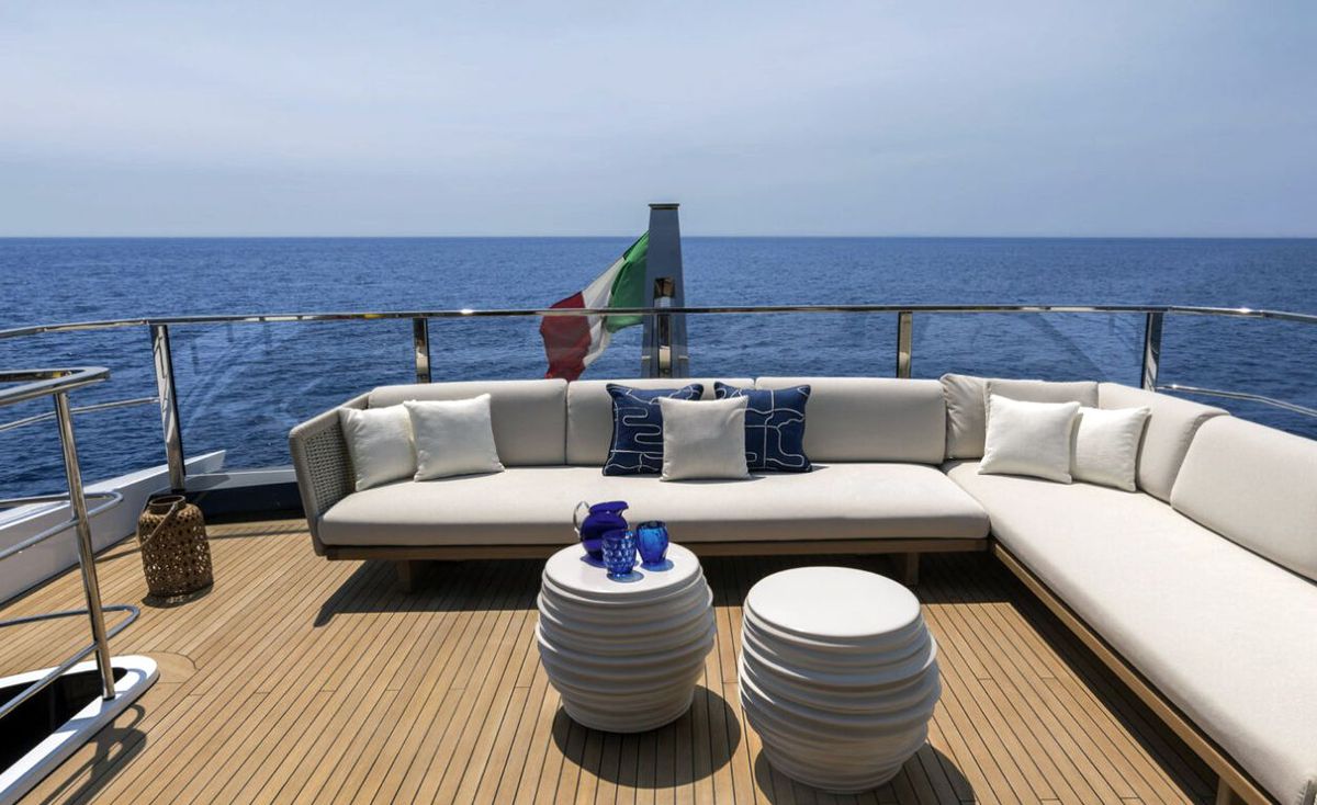 Max Verstappen şi-a cumpărat un iaht de lux. Foto: mangustayachts.com