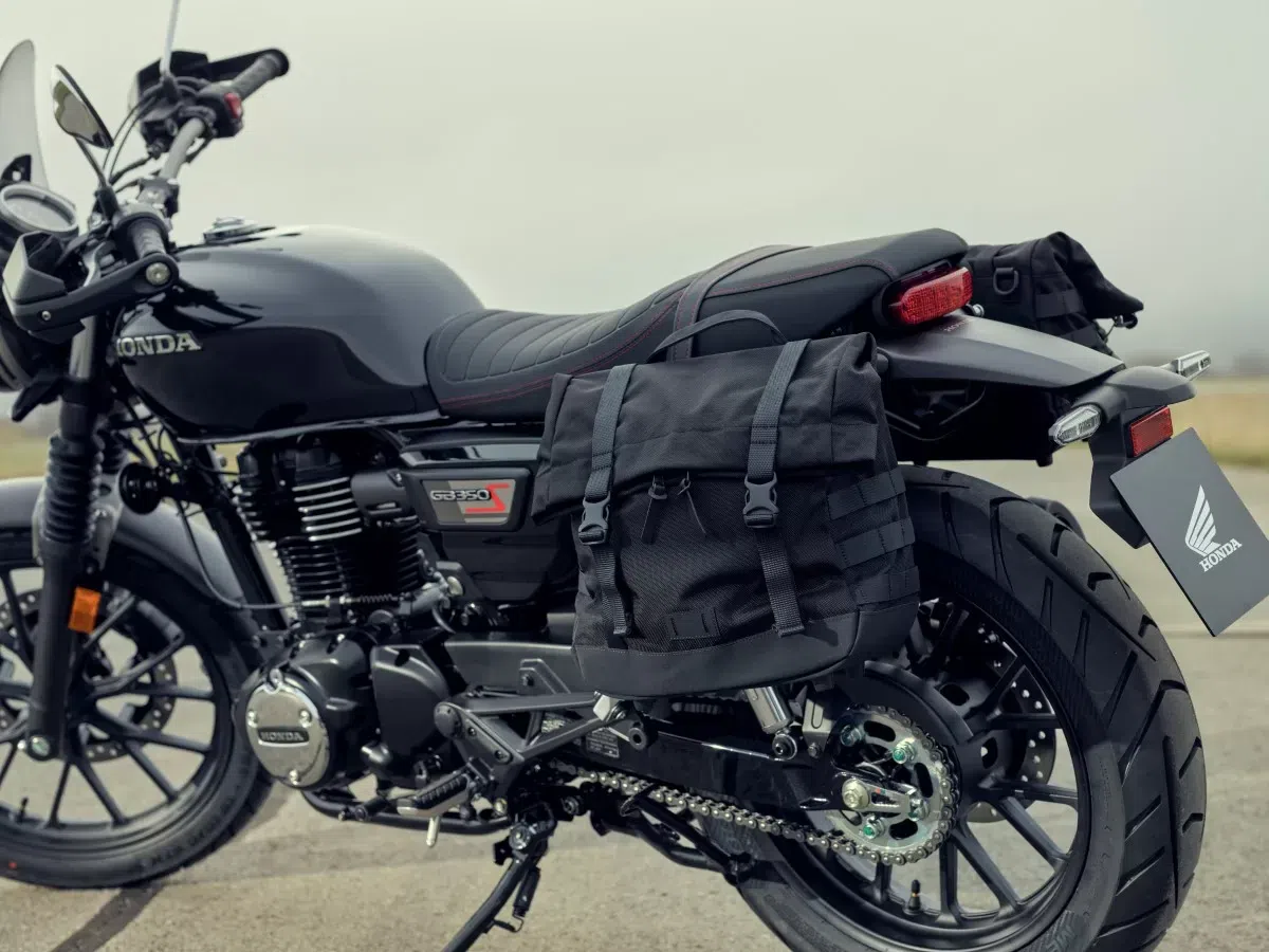 Honda a lansat modelul GB350S, o motocicletă adaptată cerințelor permisului A2