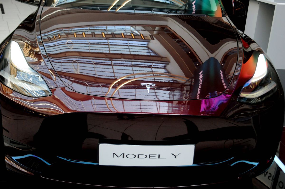 Tesla apasă pedala în China: cum arată noul Model Y, propus pentru a opri ofensiva Xiaomi