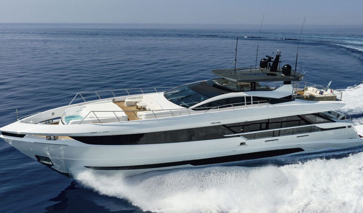 Max Verstappen şi-a cumpărat un iaht de lux. Foto: mangustayachts.com