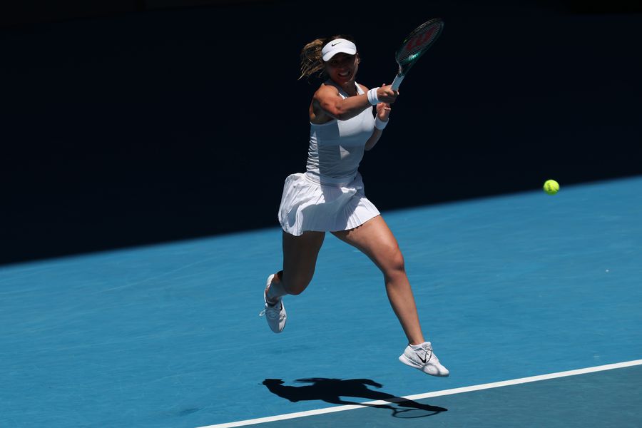 Paula Badosa în plin efort FOTO Guliver/GettyImages Paula Badosa, de la gândurile de retragere și injecțiile cu cortizon, la prezența pentru prima oară în semifinalele unui turneu de Mare Șlem