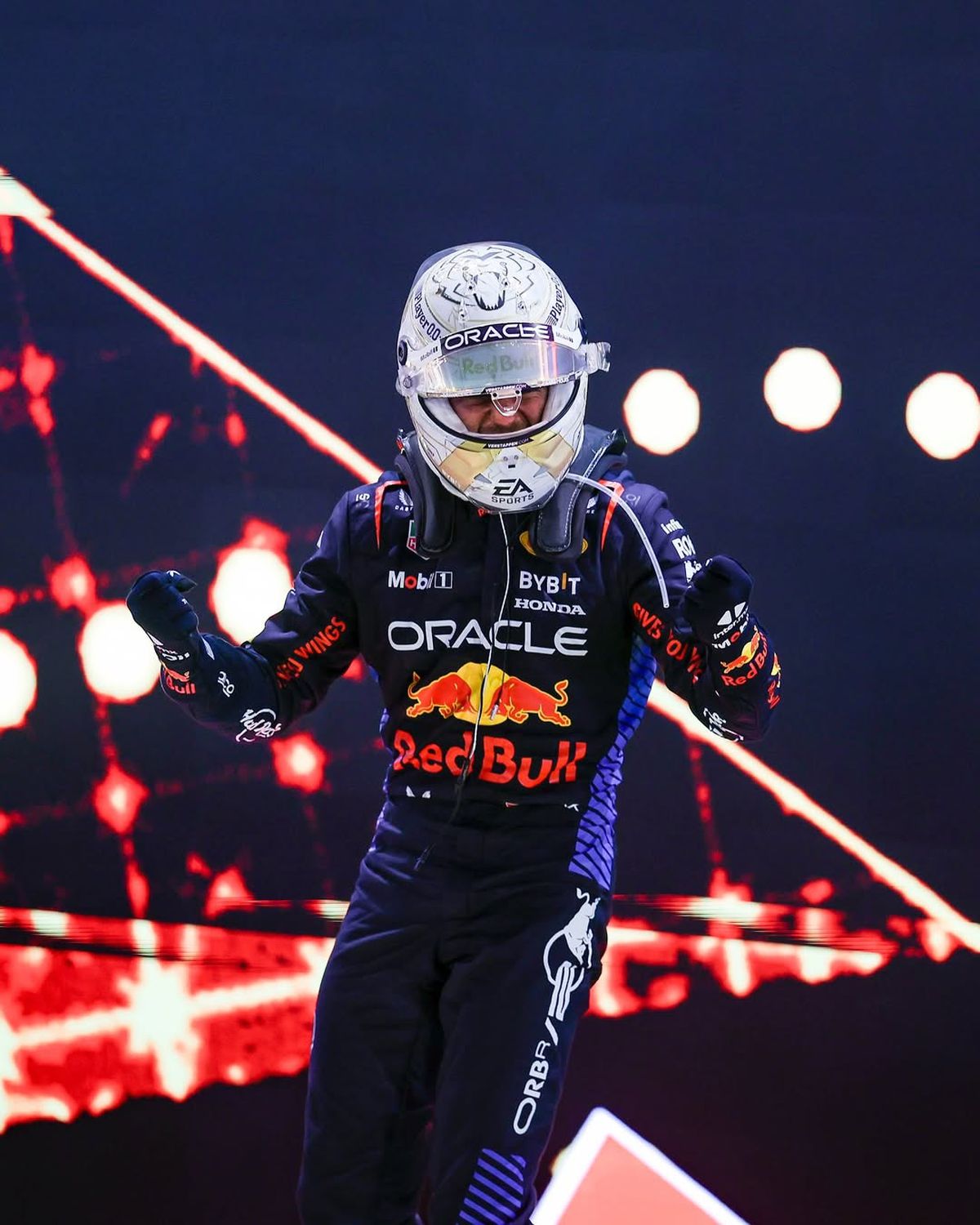 Max Verstappen şi-a cumpărat un iaht de lux. Foto: mangustayachts.com