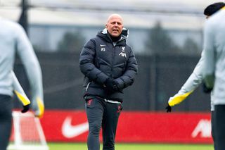 Arne Slot, mesaj ferm înaintea meciului din Liga Campionilor: „Suntem în vârf, dar asta nu înseamnă că suntem cei mai buni”