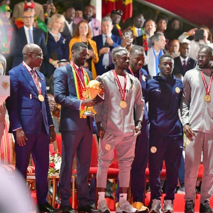 Imaginile bucuriei » Senegalezii au sărbătorit în stradă triumful de la Cupa Africii