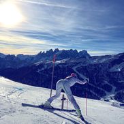 Lindsey Vonn a intrat în trendul „2016” și a „rupt” internetul cu imaginile postate // FOTO: Instagram