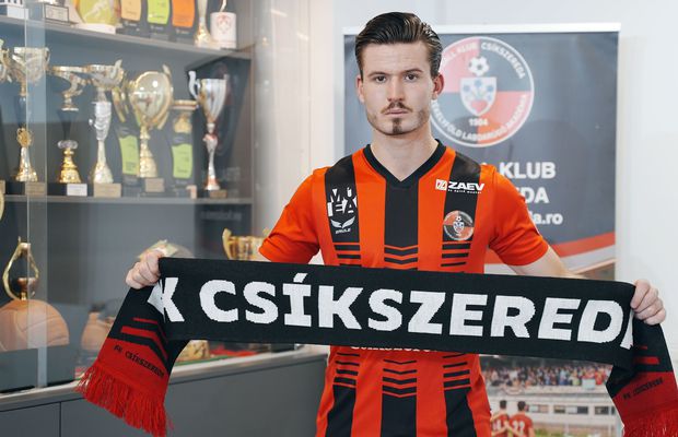 A semnat fără să știe, dar e „bucuros și entuziasmat” că a ajuns la Csikszereda