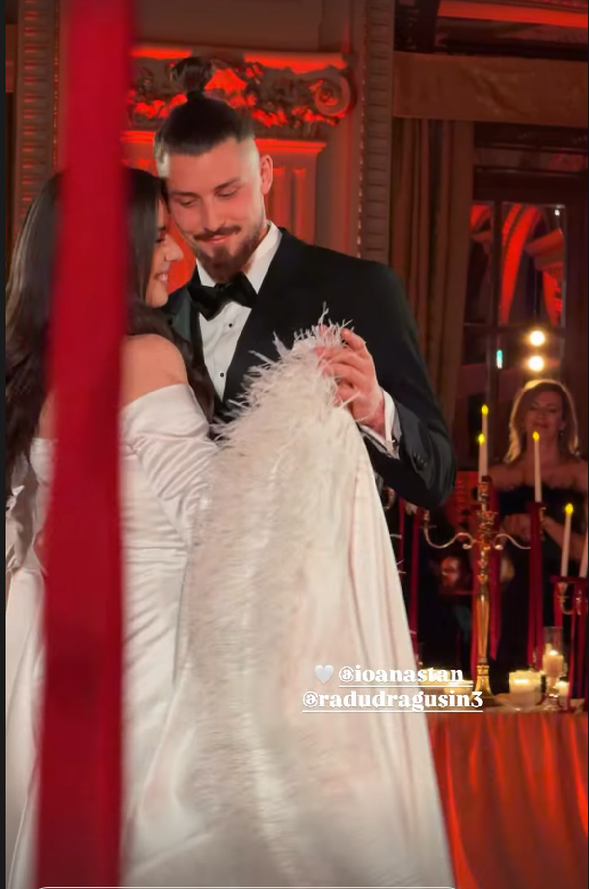 „Love my girls” » A furat toate privirile la petrecerea de logodnă a lui Radu Drăgușin, la Athenee Palace