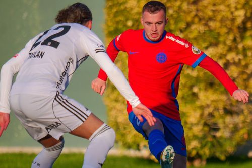 FCSB bifează regula U21 cu Mihai Toma, foto: facebook.com/FCSBOfficial