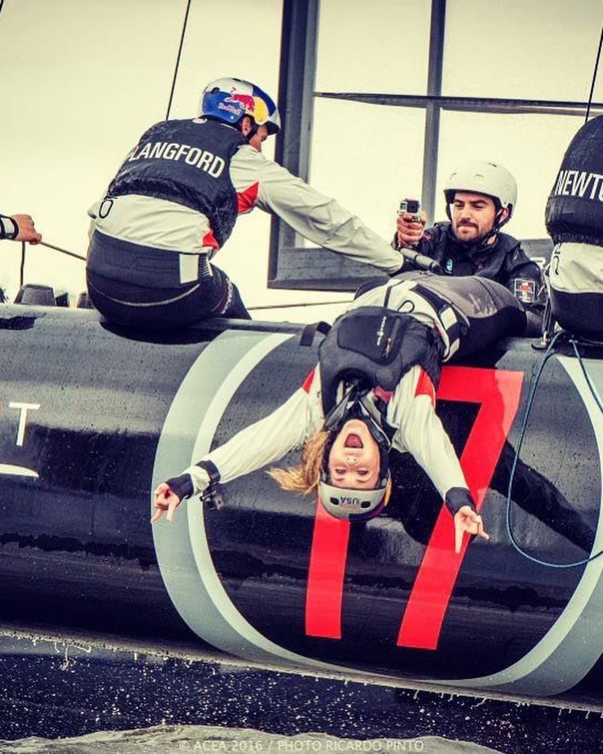 Lindsey Vonn a intrat în trendul „2016” și a „rupt” internetul cu imaginile postate: „Ședința noastră cu body paint”