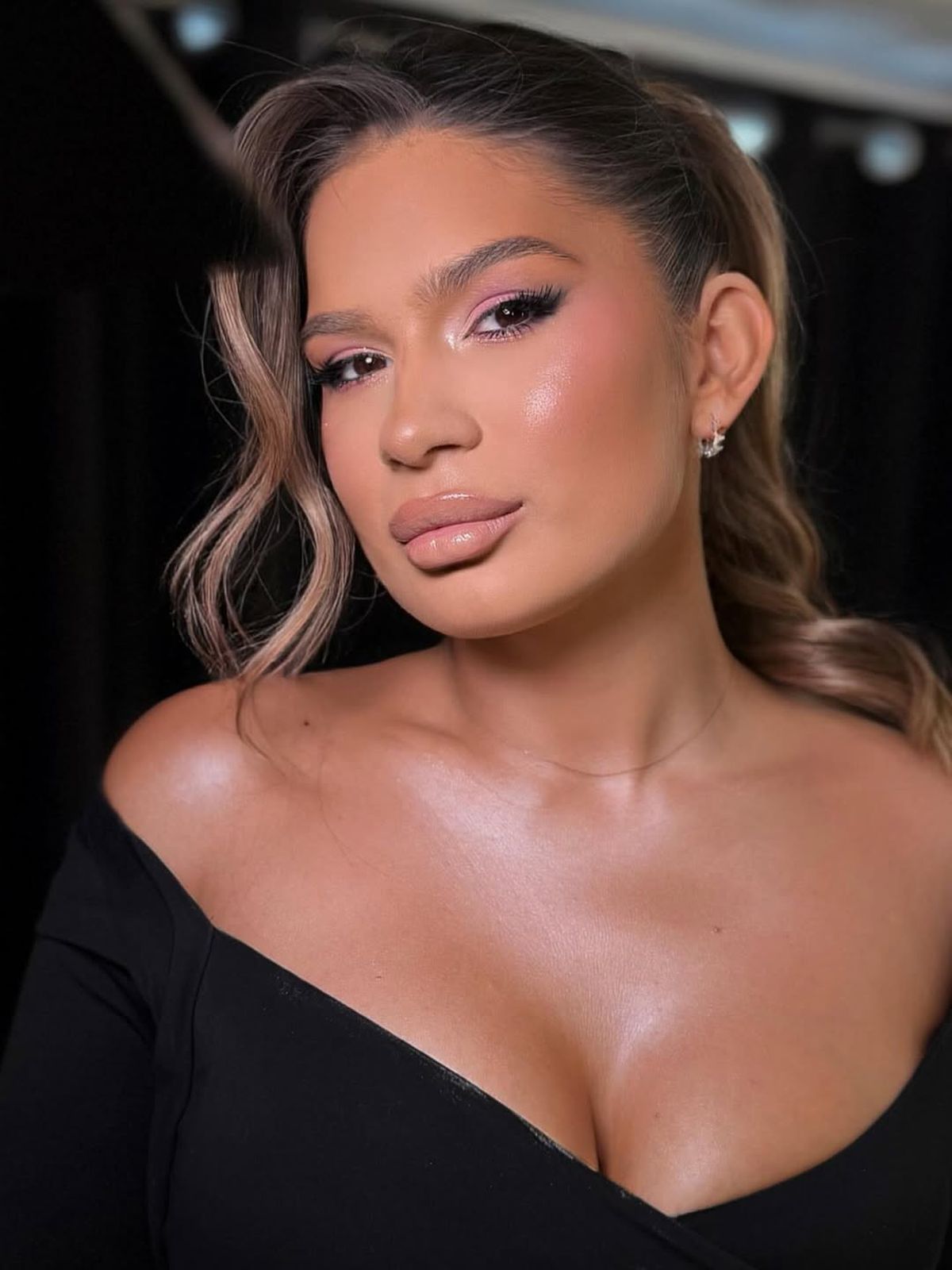 „Love my girls” » A furat toate privirile la petrecerea de logodnă a lui Radu Drăgușin, la Athenee Palace