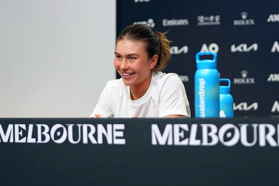 Iva Jovic. Foto: Instagram La 18 ani, face ravagii la Australian Open » S-a calificat în turul 3 și dezvăluie: „Când mă enervez, înjur în sârbă. Nu vreau ca arbitrii să înțeleagă”