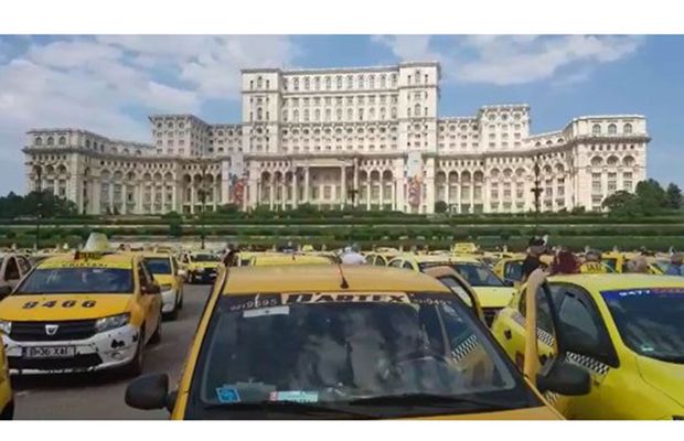 Se pregătește co-plata la RCA și păgubiții vor plăti reparațiile, pe lângă asigurări