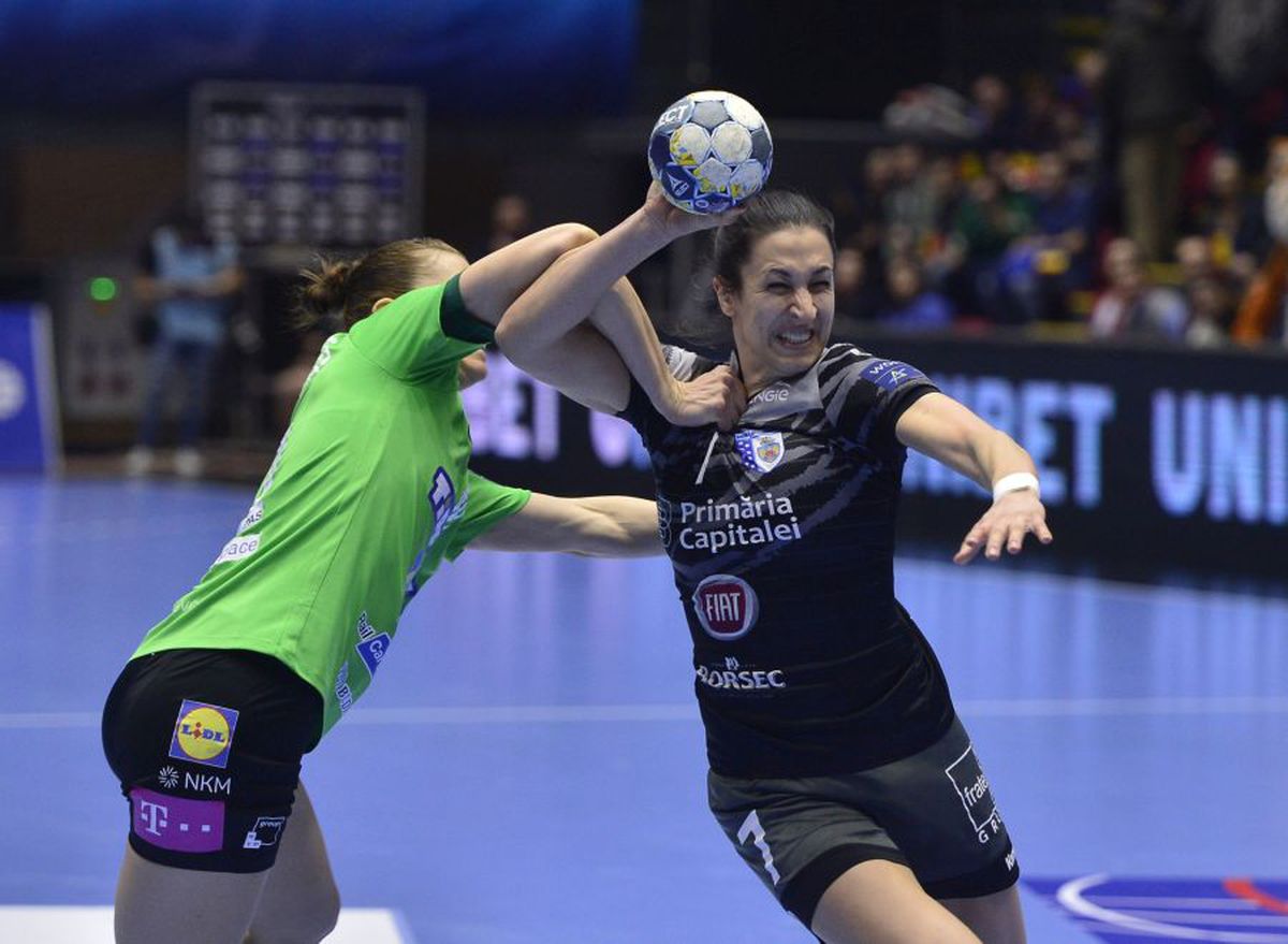 CSM BUCUREȘTI - FERENCVAROS 27-24 // „Tigroaicele” au făcut un pas mare spre „sferturile” Ligii Campionilor! Neagu și Cvijic, cele mai bune de pe teren