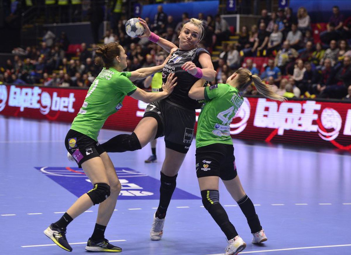 CSM BUCUREȘTI - FERENCVAROS 27-24 // „Tigroaicele” au făcut un pas mare spre „sferturile” Ligii Campionilor! Neagu și Cvijic, cele mai bune de pe teren