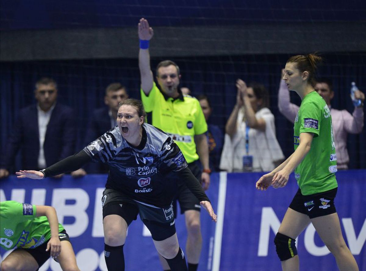 CSM BUCUREȘTI - FERENCVAROS 27-24 // Cristina Neagu vrea să aducă Liga Campionilor în România: „Mă bucur că am rămas, putem ajunge departe împreună”