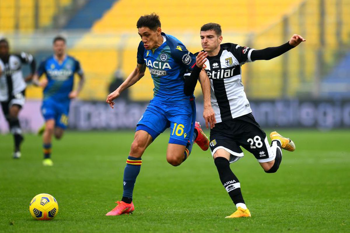 Ce note au primit Valentin Mihăilă și Dennis Man după egalul Parmei cu Udinese: „S-a văzut puțin” / „Câteva acțiuni interesante”