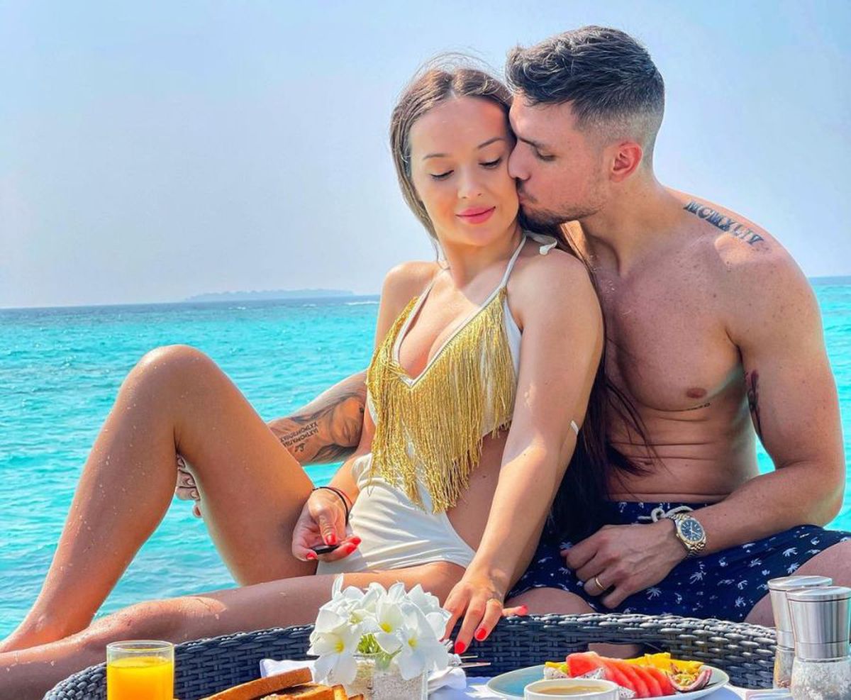 FOTO Vlăduța Lupău l-a marcat pe viață » Fostul campion cu CFR și-a etalat din nou tatuajul dedicat soției
