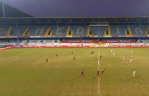 FOTO CFR Cluj, spionată de rivali » Un fotbalist de la FCSB, în tribune la meciul cu Gaz Metan