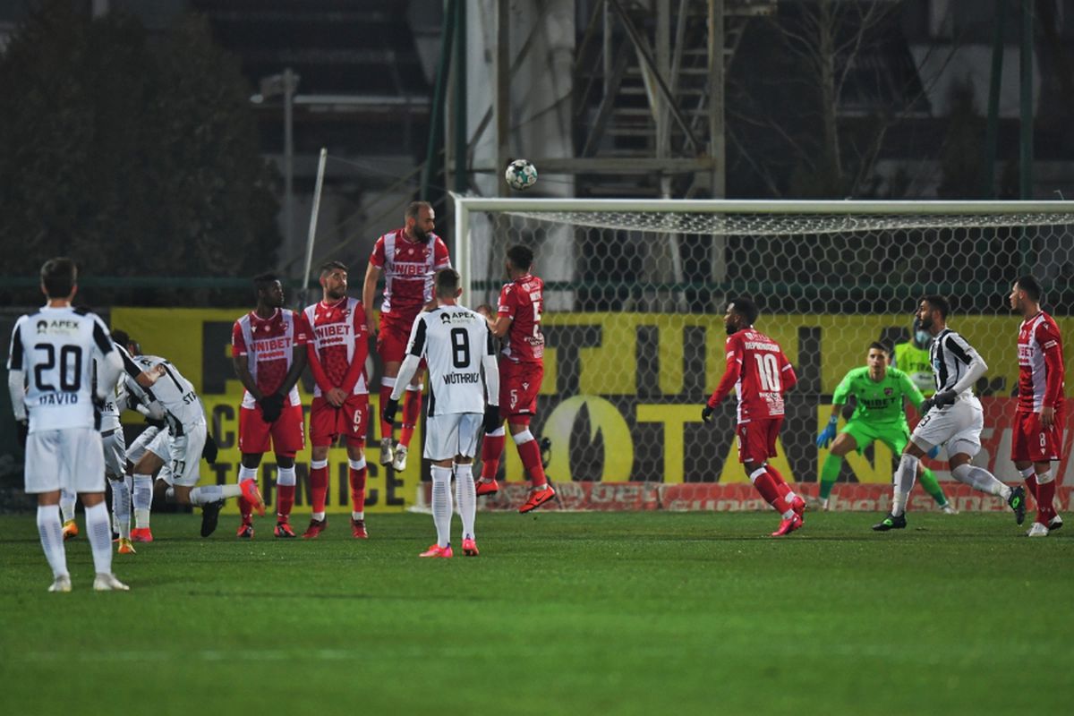 Jucătorii lui Dinamo, luați la țintă de o legendă a clubului: „Nu își dau interesul, cu Astra nu au vrut să alerge”