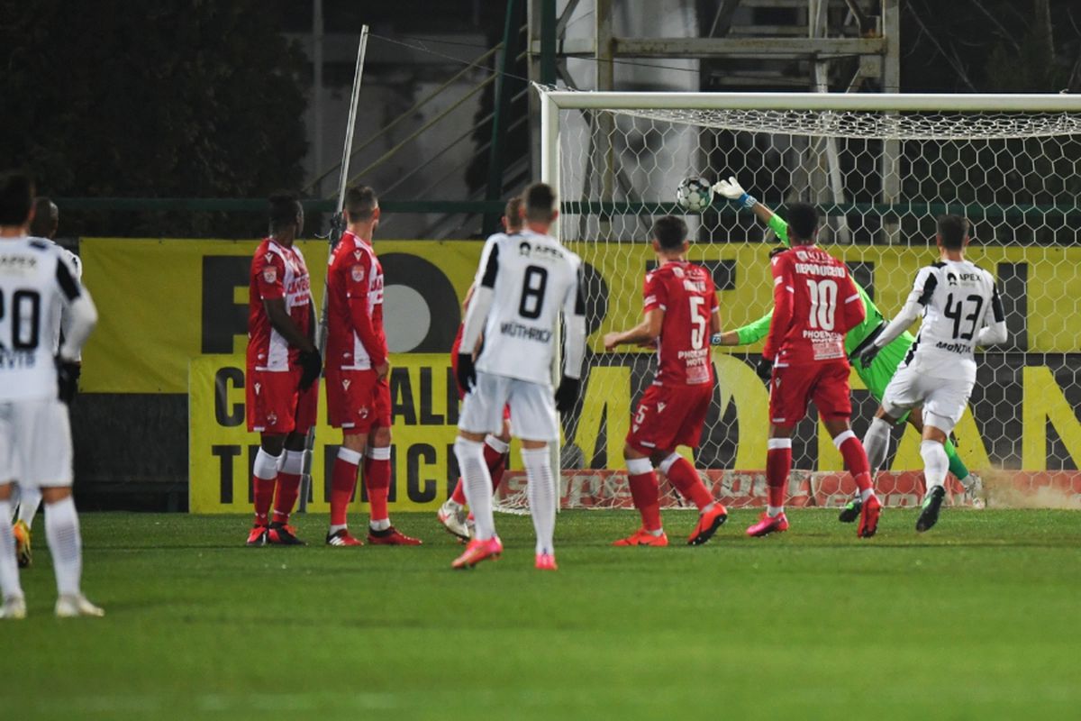 Un oficial FRF e deranjat de situația de la Dinamo: „Nu ştiu de ce spaniolii nu dau niciun răspuns”