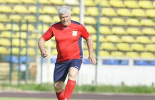 Lajos Sătmăreanu a împlinit 78 de ani! Interviu de colecție cu legenda roș-albastră despre adevărata Steaua, românul care era la nivelul lui Cruyff și fotbalul de azi: „E o nebunie! Unde se va ajunge?!”