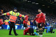 Incidente la ultimul meci jucat de Manchester United » Un fotbalist, lovit în cap cu o monedă