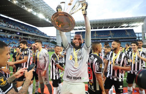 Show total în Brazilia! Câștigătoarea Supercupei a fost decisă după o serie de 24 de penalty-uri!