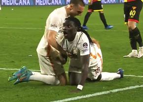Cicâldău, martor la scene incredibile în Turcia » Jucătorii lui Galatasaray au fost scoși cu scutierii, după un meci cu 4 penalty-uri