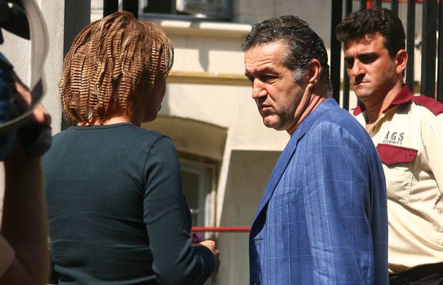 Gigi Becali dă cărțile pe față despre relația cu Anamaria Prodan și Reghecampf: „Era singura femeie care călca la Palat. Dar a stricat tot”