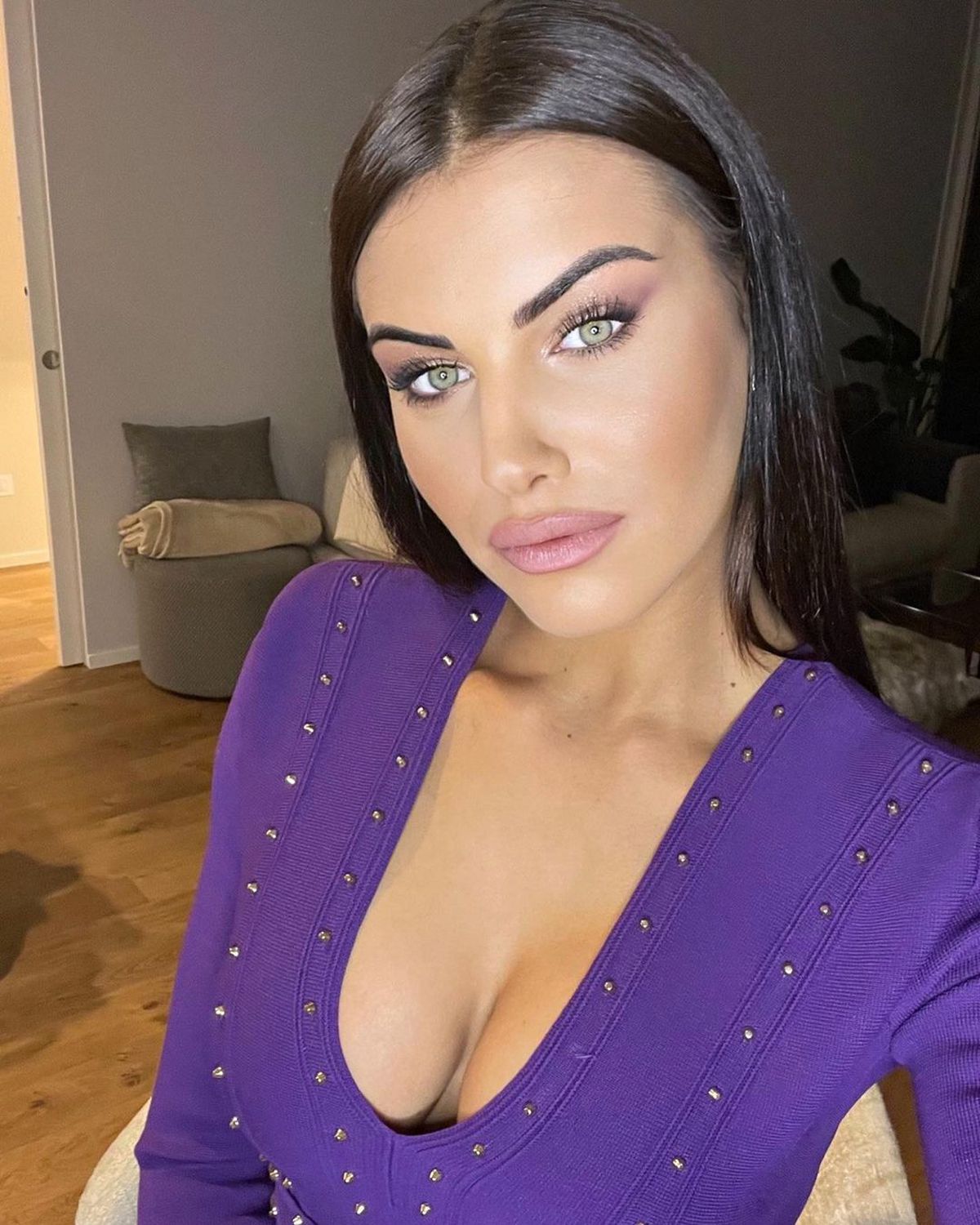 Iubita starului lui Juventus, surprinsă în trecut cu Ionuț Radu, îl apără în fața criticilor: „S-a trezit peste noapte într-o lume nouă”