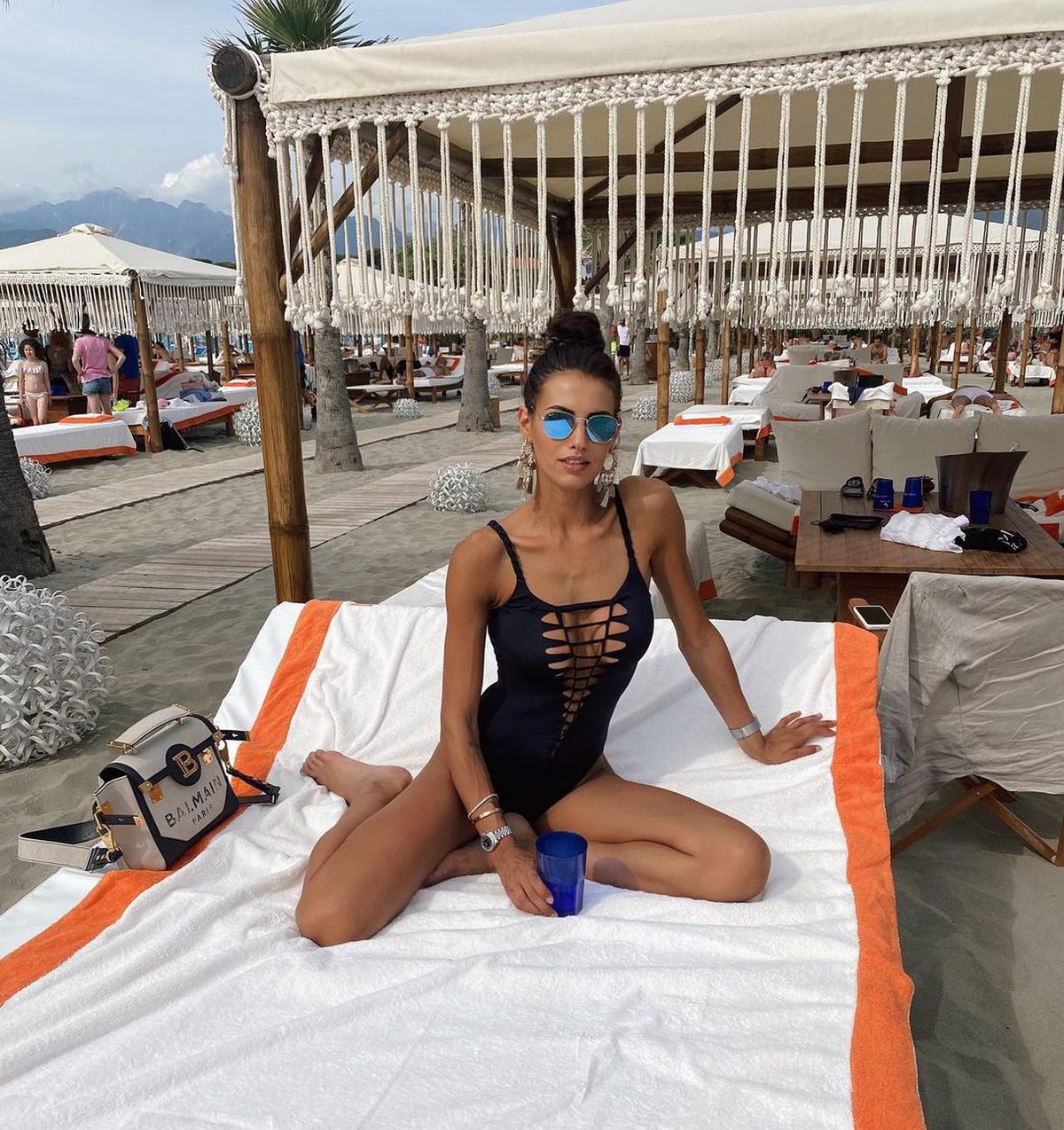 Iubita starului lui Juventus, surprinsă în trecut cu Ionuț Radu, îl apără în fața criticilor: „S-a trezit peste noapte într-o lume nouă”