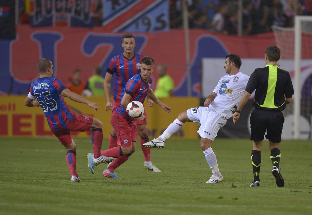 Un fotbalist cu peste 250 de meciuri în Liga 1 povestește două episoade uluitoare : „Aveam o piatră la rinichi de 1,6 cm, dar doctorii spuneau că mă doare spatele de la bătrânețe”