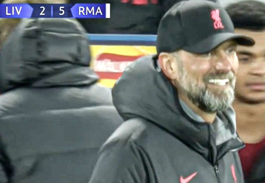 Reacția lui Jurgen Klopp e virală » Cum a fost surprins managerul lui Liverpool, imediat după golul 5 marcat de Real Madrid
