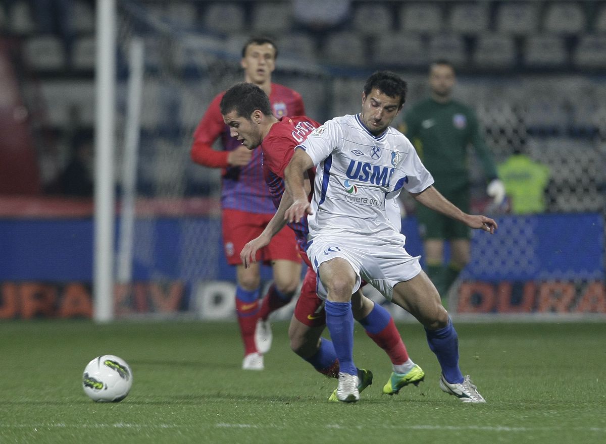 Un fotbalist cu peste 250 de meciuri în Liga 1 povestește două episoade uluitoare : „Aveam o piatră la rinichi de 1,6 cm, dar doctorii spuneau că mă doare spatele de la bătrânețe”