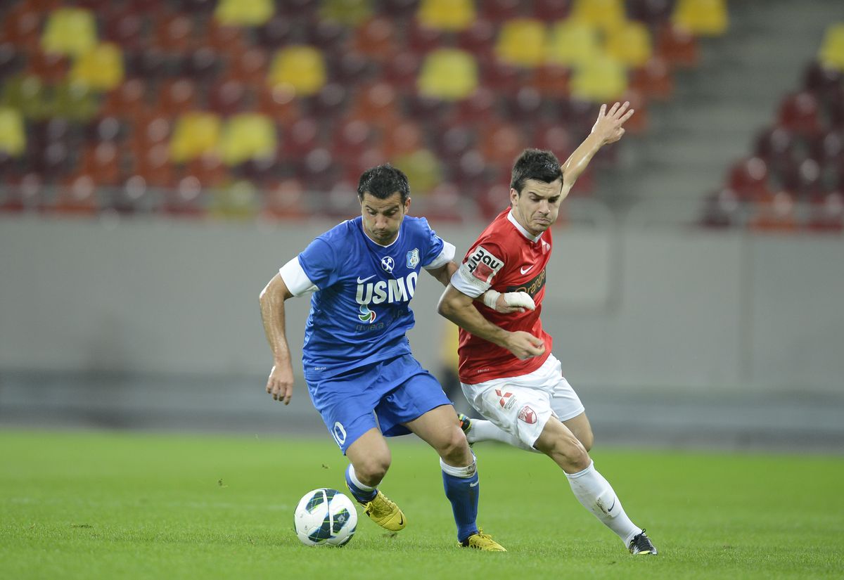 Dezvăluirile fotbalistului care a stat o lună la FCSB: „M-a vrut Pițurcă, dar a venit Ilie Dumitrescu și a zis că vrea să facă tiki-taka cu jucătorii de la Urziceni”