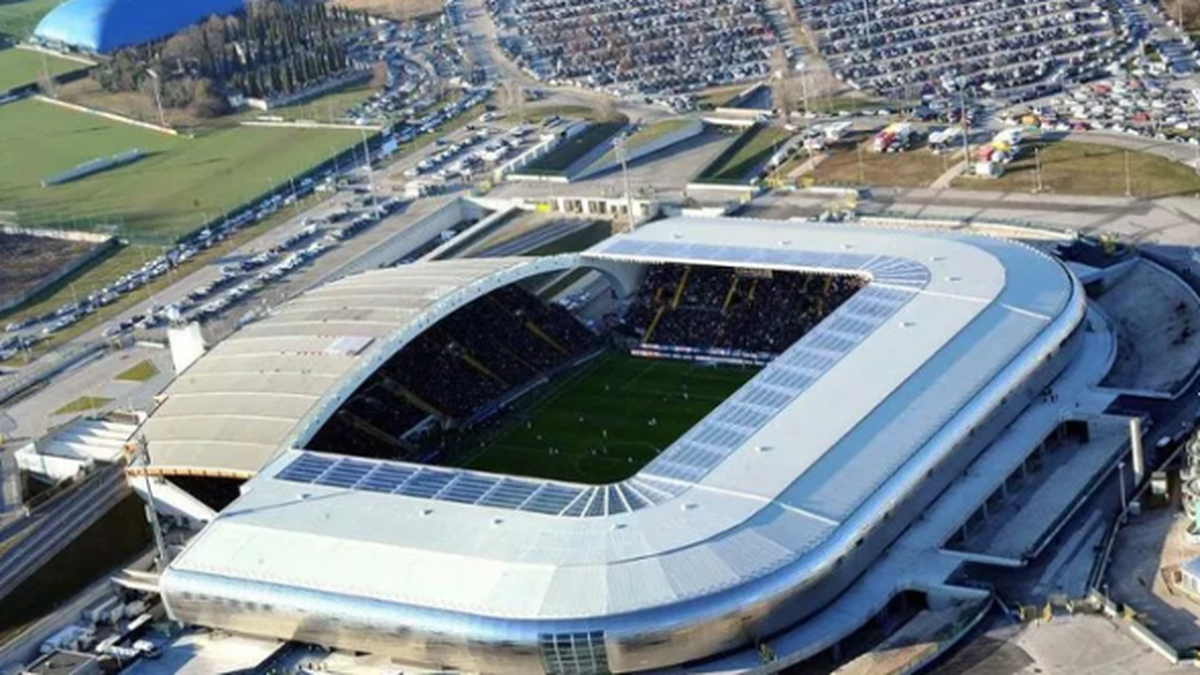 Inedit: un stadion din Serie A va avea 2400 de panouri solare pe acoperiș