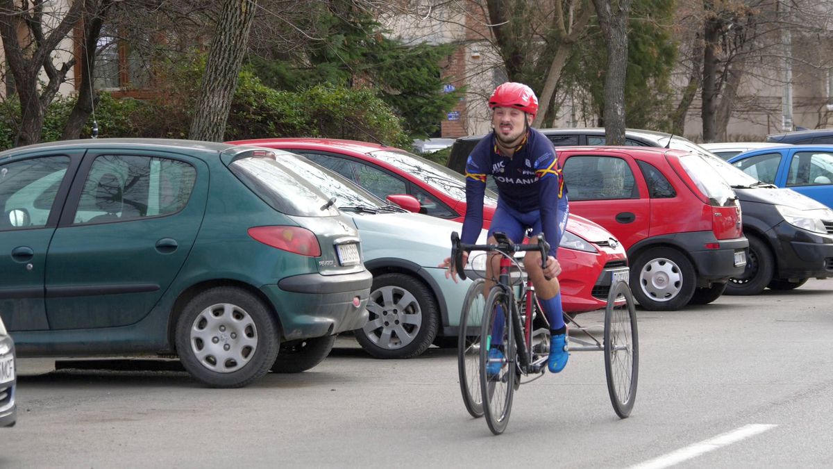 Povestea impresionantă a ciclistului paralimpic Theodor Matican » Un om cu handicap sever, pentru care imposibilul nu există: „Vreau să fiu campion olimpic!”