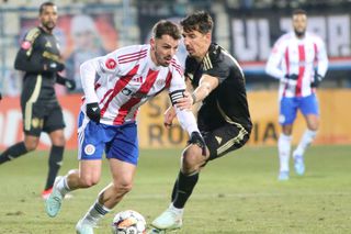 U Cluj revine pe primul loc în clasamentul Superligii după ce a învins-o pe Oțelul