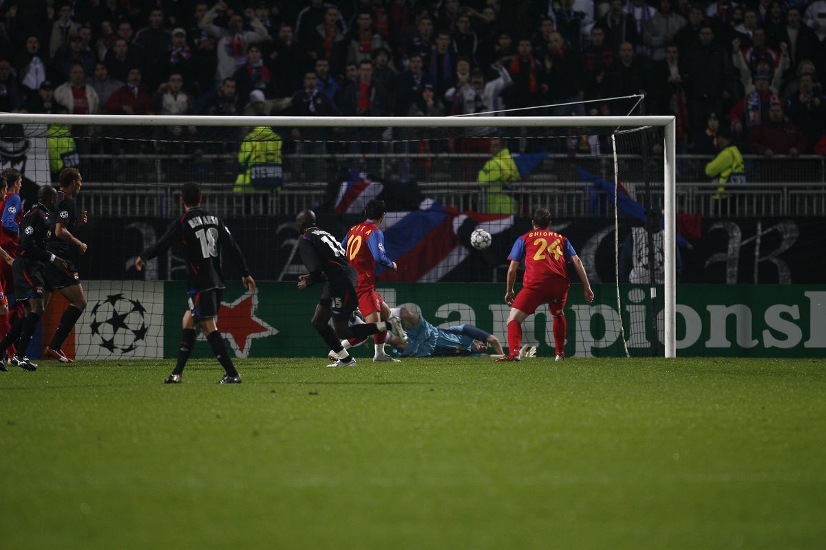 Benzema, Lloris, Juninho vs. Rădoi, Nicoliță, Dayro Moreno » Imagini de colecție: cum arătau FCSB și Lyon la precedentele 4 dueluri