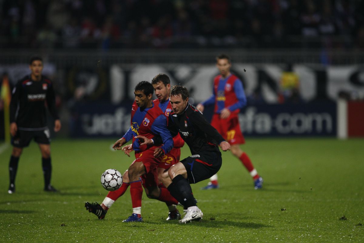 Imagini de arhivă de la duelurile dintre FCSB și Lyon