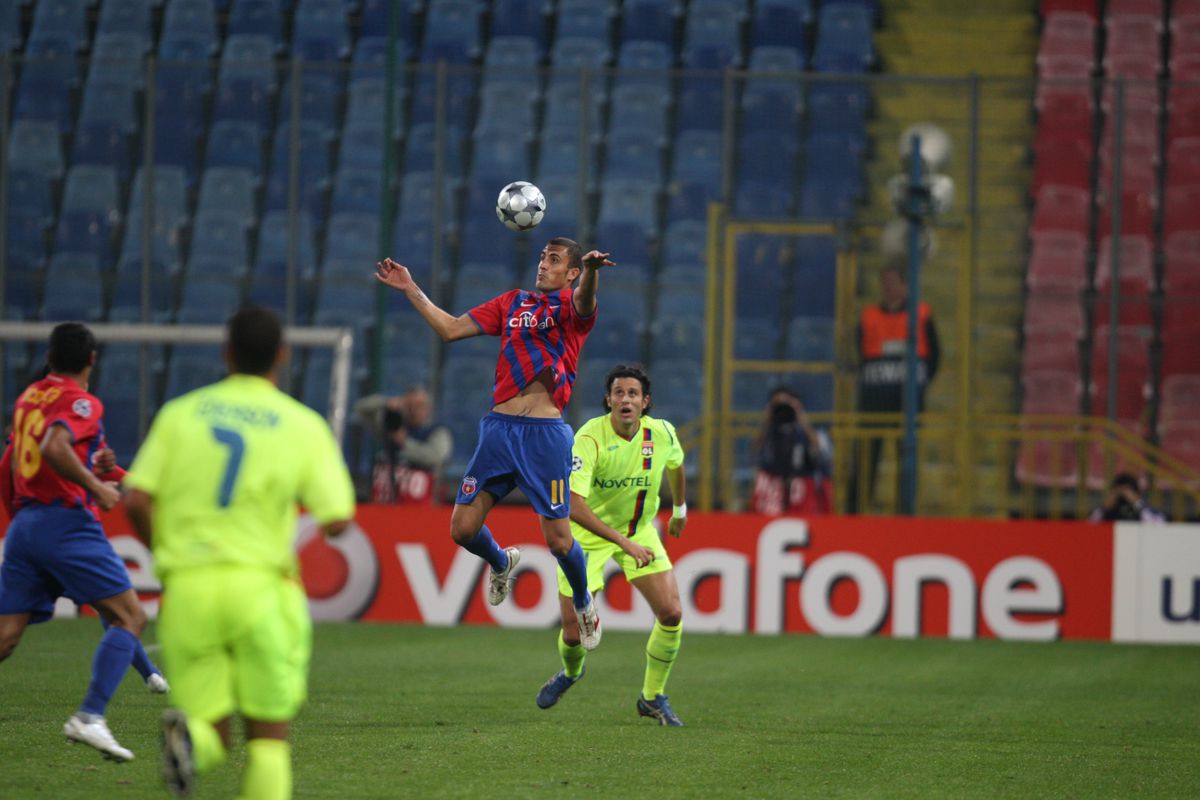 Rezultatul care o face pe FCSB să creadă » Lyon s-a făcut de râs cu o echipă de amatori: au clacat tocmai vedetele!